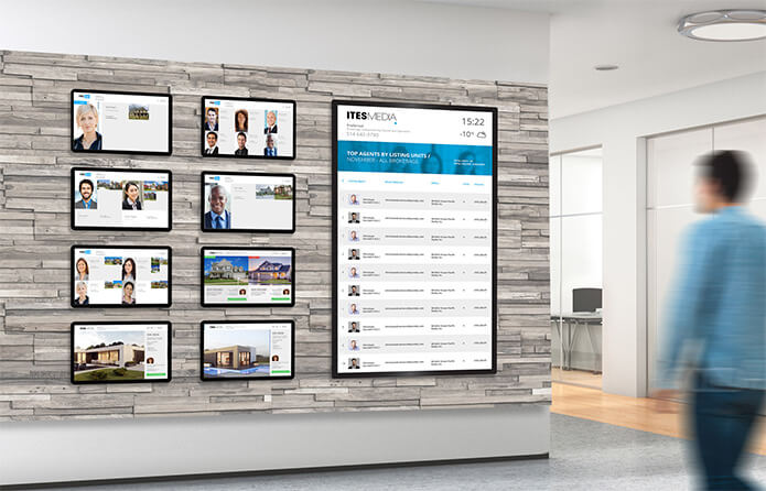 Recruit digital signage screen